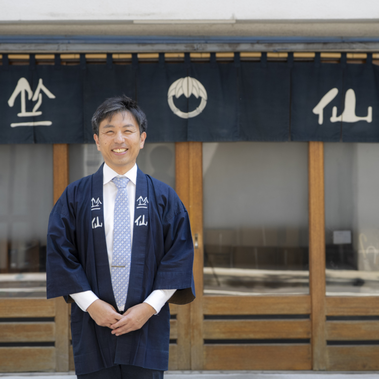 Carrying Edo’s aesthetic into the future: The discerning eye behind Chikusen’s craftsmanship